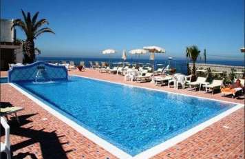 Hotel Albatros - mese di Aprile - Holtel Albatros - Piscina Esterna